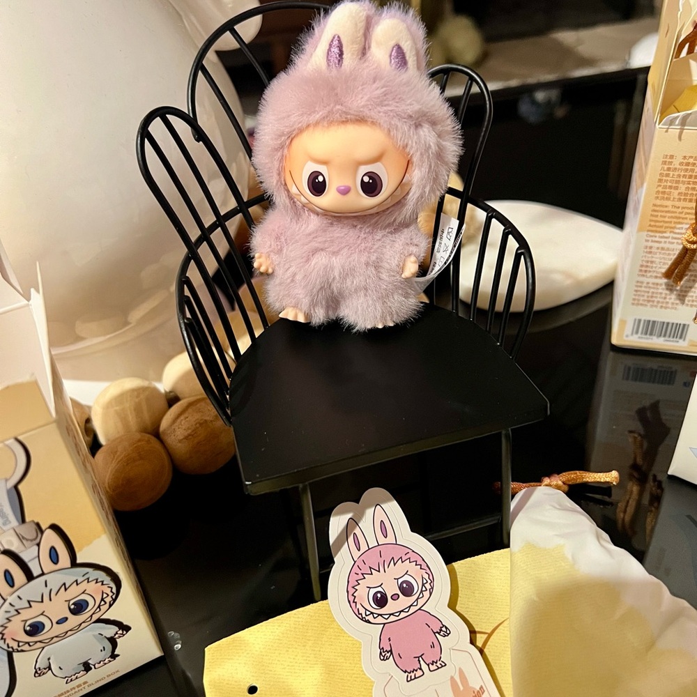 Labubu Pin For Love “Letter M” POP MART new In Hand - Picture 2 of 8